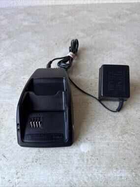Motorola GTE Vintage Flip Cell Phone power supply and base
